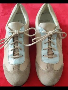 Attilio Giusti Leombruni Womens 38.5/8.5 Suede LACE UP Loafers Flats....New
